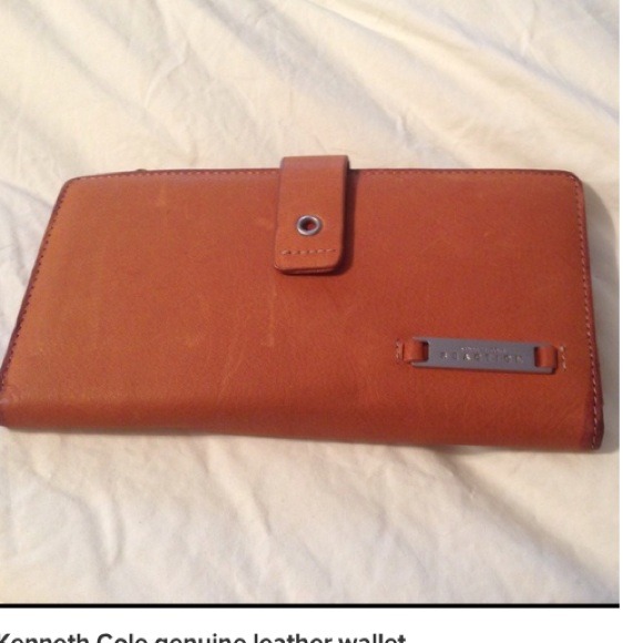 Kenneth Cole Handbags - Brand new Kenneth Cole Wallet