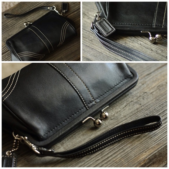 Coach Wristlet - Picture 1 of 2