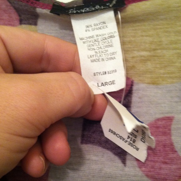 SUPER RETRO EMPIRE WAIST TOP WITH BIG CIRCLES - Picture 2 of 2