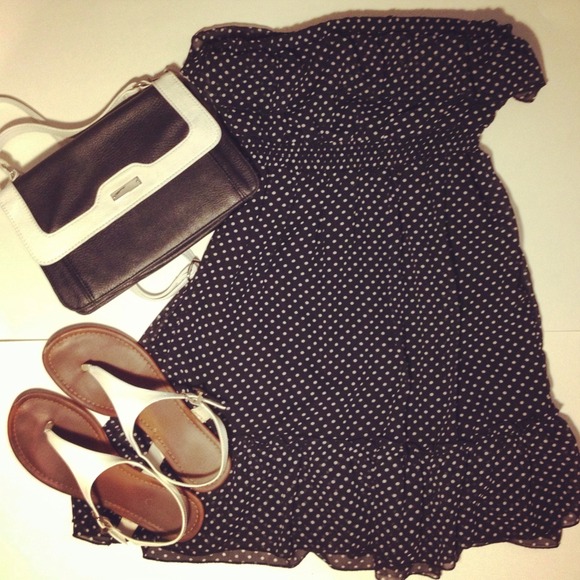 Forever 21 Dresses & Skirts - 🚫SOLD🚫Strapless Polkadot Dress