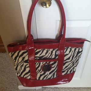Fun zebra print purse.