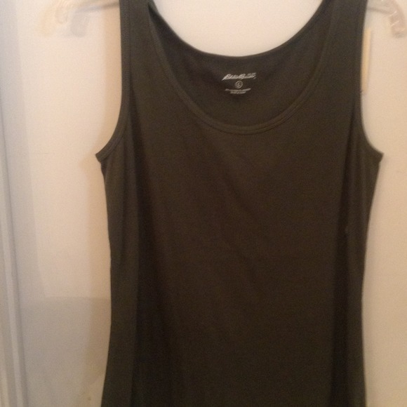 Eddie Bauer tank top in Olive
