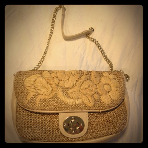 Small trendy purse