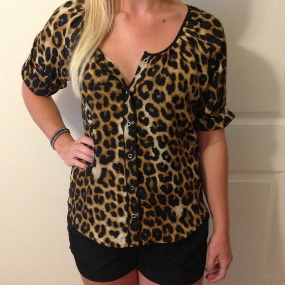 ❌✔ Traded! Cheetah print blouse