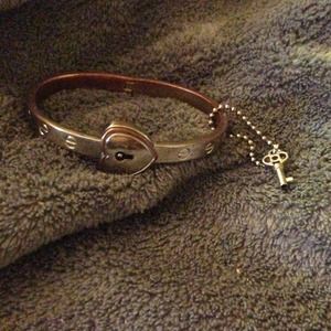 Silver lovers lock bracelet!