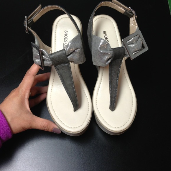Silver/grey wedge rose detailed sandals