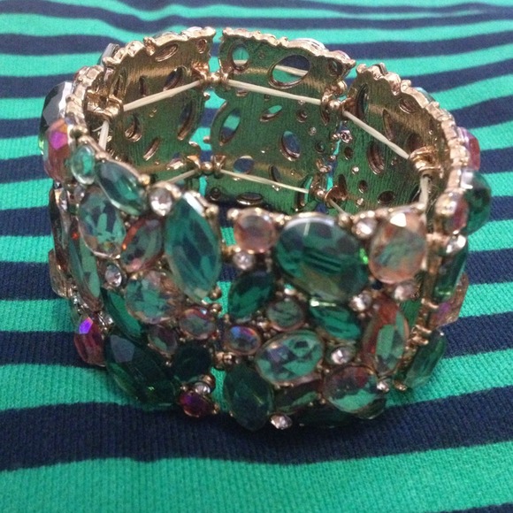 Beautiful cuff bracelet - Picture 2 of 2