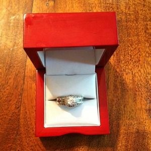 Sterling Silver CZ ring. Size 5.