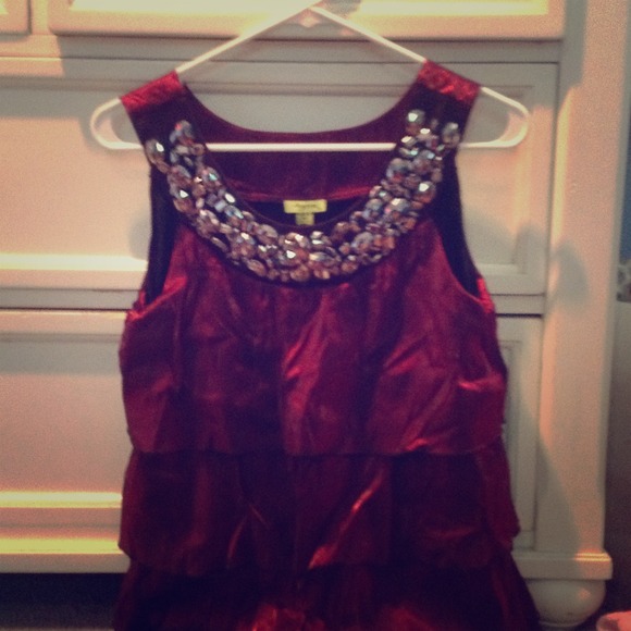 Never has been worn cute red top