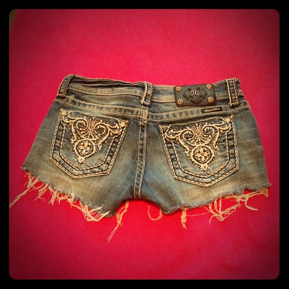 Miss me short size 27