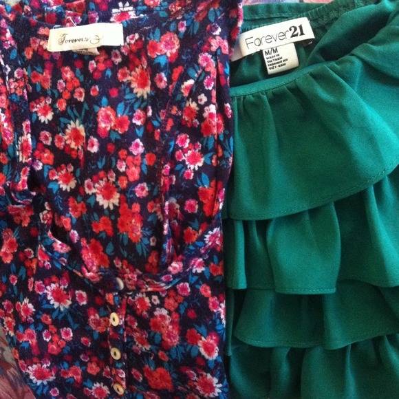 Forever 21 Tops - F21 tank top bundle!