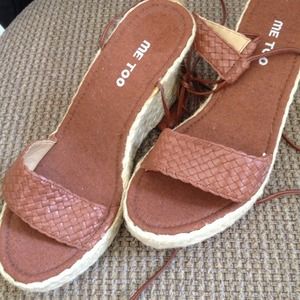 Brown Wrap Wedges.