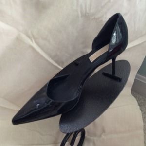 Michael Kors black patten leather heels