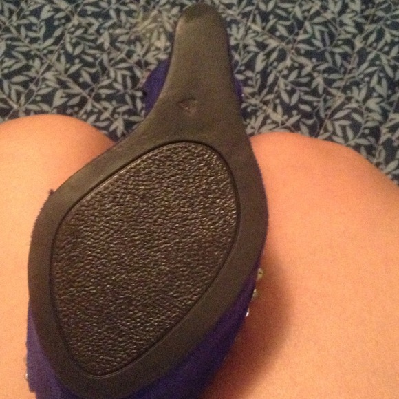 SOLD Wild pair wedges SOLD - Picture 2 of 3