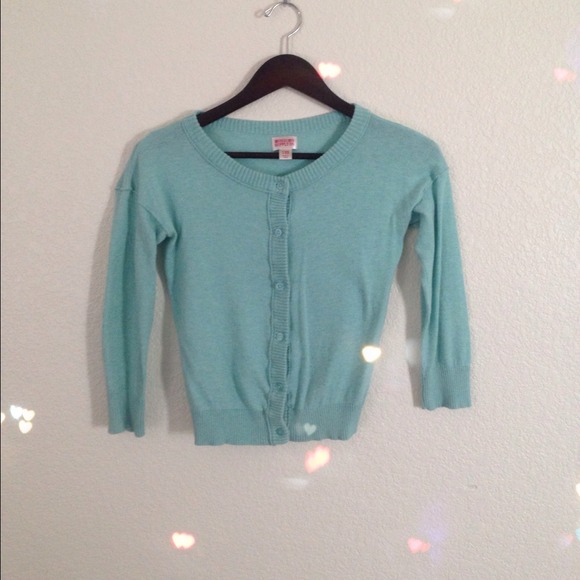Is this want you mint sweater - Picture 1 of 2