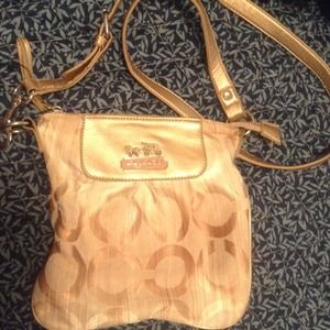 Original coach cross body packs bookvSOLD