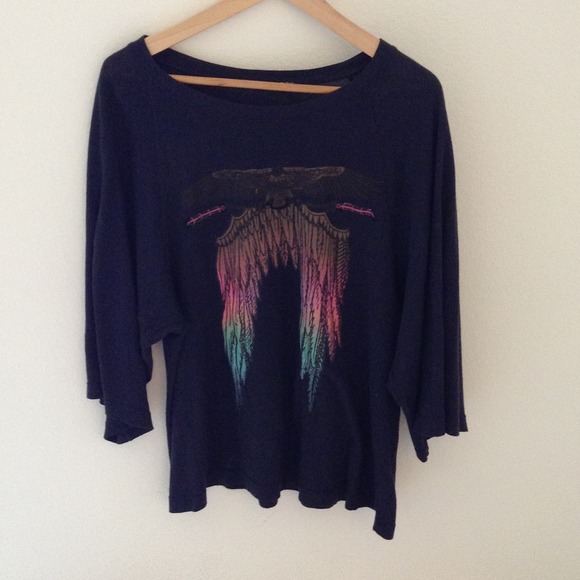 ❗Hold❗Wildfox Couture Light Feather Raglan Tee