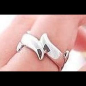 ☆Reduced☆ Cool ring