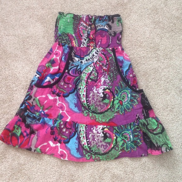 *SOLD* Bright dress with pockets