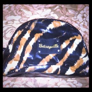 Betsey Johnson Betseyville makeup bag
