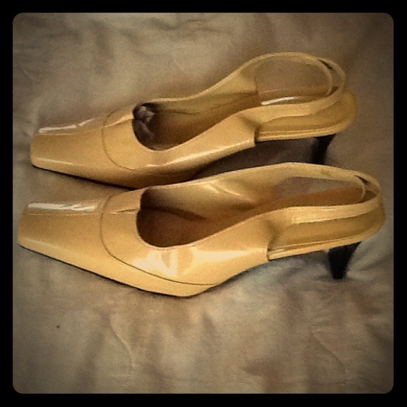 ❌❌BUNDLE SOLD❌❌Sling back shoes