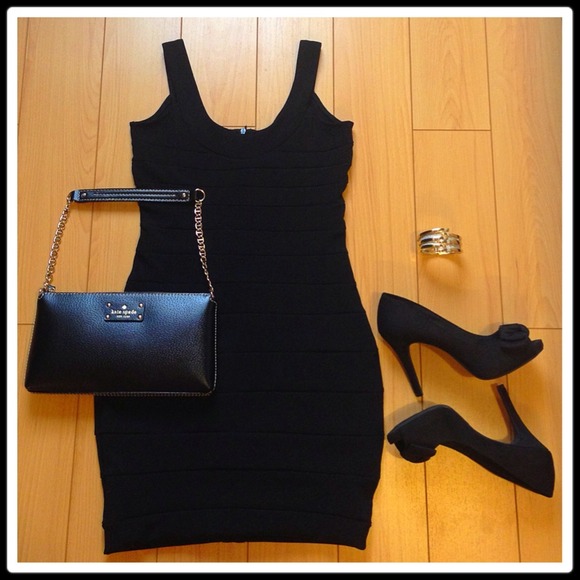 Dresses & Skirts - Black Dress
