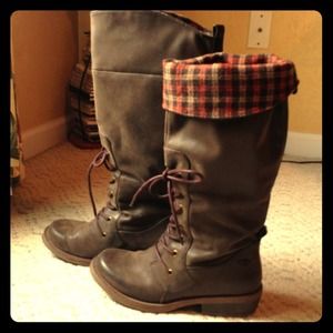 rocket dog roll down boots.