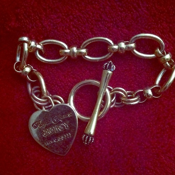 💢SOLD💢Juicy Couture Gold Heart Bracelet