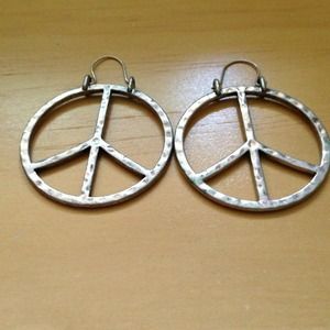 Peace sign hanging earrings!