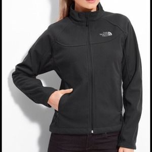 **NWT** Women's Black North Face Windwall Jacket
