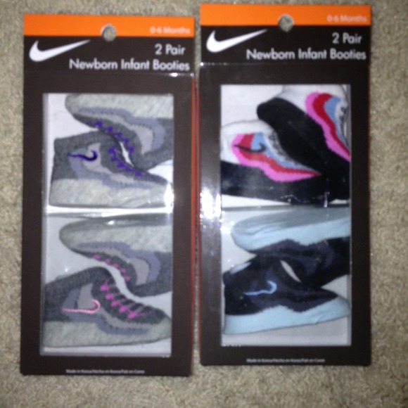 🚫Sold🚫Brand new Nike newborn infant booties