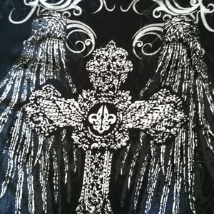 Men's Victorious t shirt