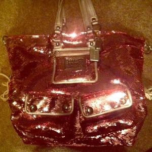 Authentic Coach Poppy tote!!