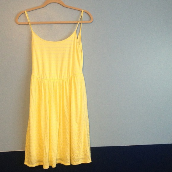 ❌TRADED❌Yellow striped sundress!