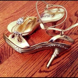 Golden highhill. Fancy look. 3.5" high