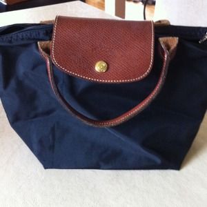 Black small longchamp bag