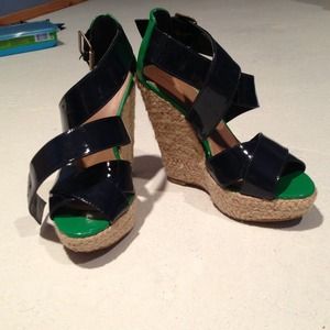 🔻❗️PRICE REDUCED!Navy & green espadrilles wedges!