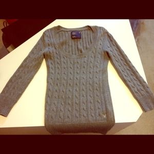 American Eagle Sweater *REDUCED*