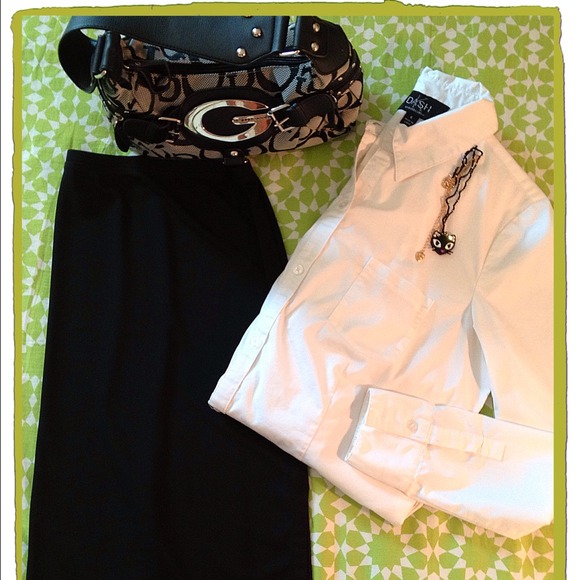K Dash White Button Down Stretch Blouse