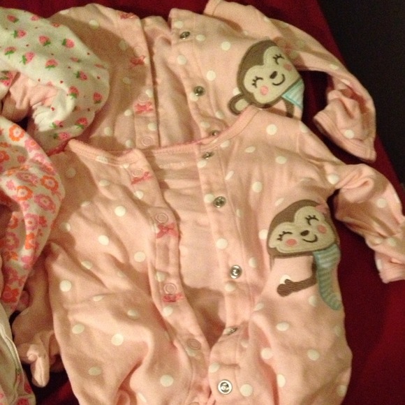 New born PJ's Carter's - Picture 4 of 4