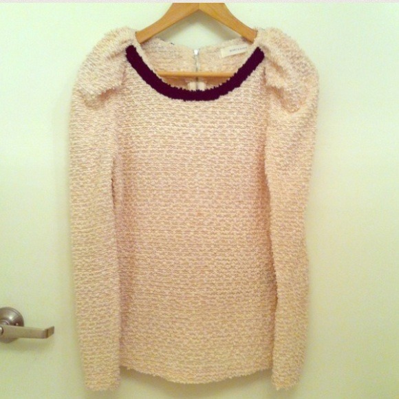 ❌SOLD❌Beautiful blouse