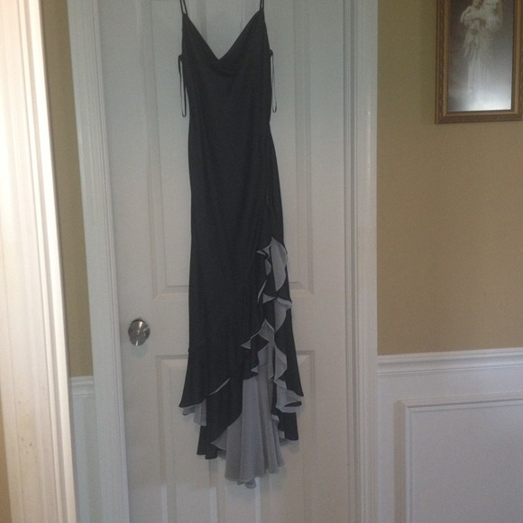 Dress - Picture 1 of 4