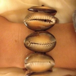 Shell bracelet