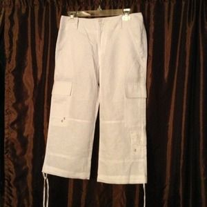 Banana Rep white linen cargo Capri sz 2 NWT