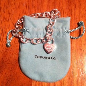 BUNDLE Tiff&Co. heart lock *inspired* and leaf bag