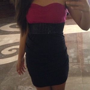 Pink and Black dress! Make a offer below ! :)