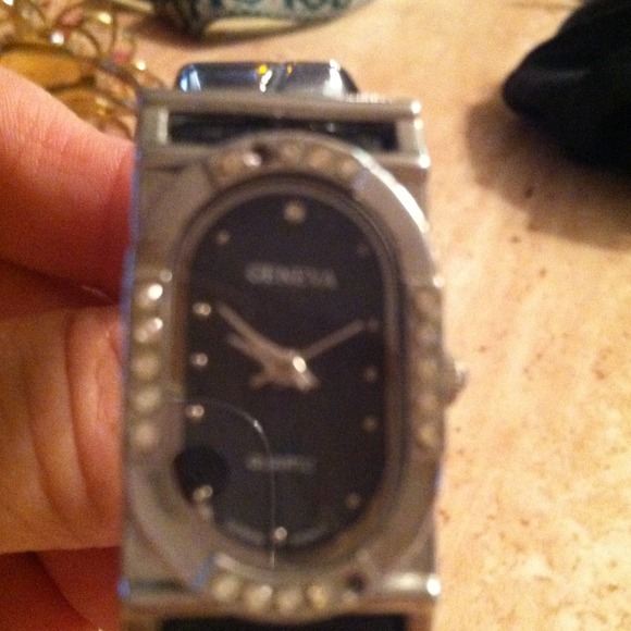 Geneva watch works - Picture 1 of 3