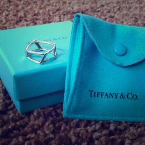 Authentic Tiffany Frank Gehry ring