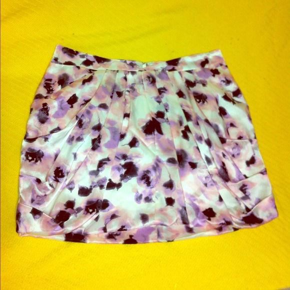 Bebe skirt