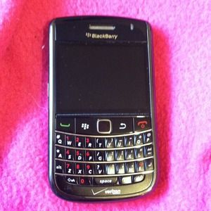 Blackberry Bold Bundle! VERIZON!